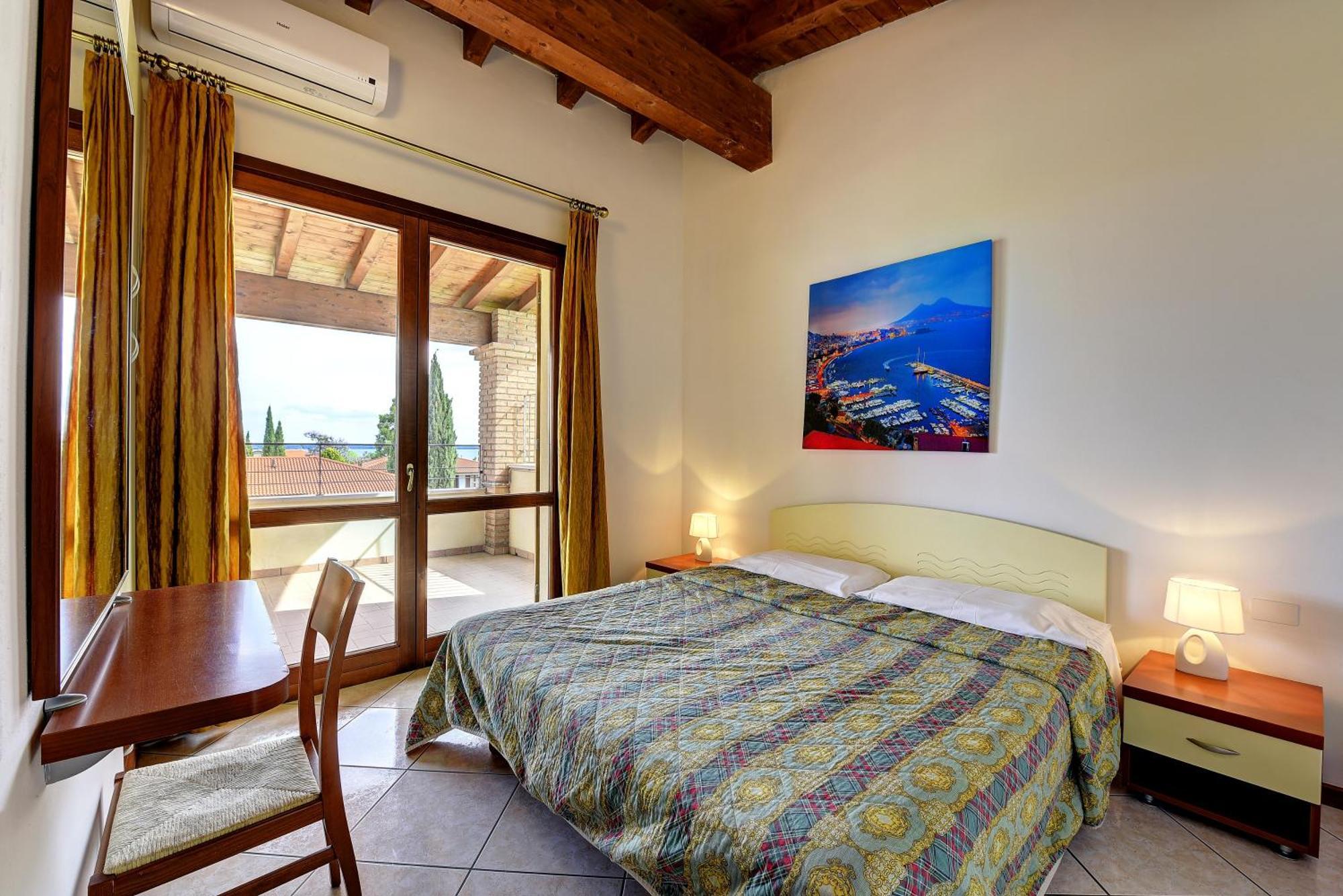 Italsol Residence Riai Moniga del Garda Room photo